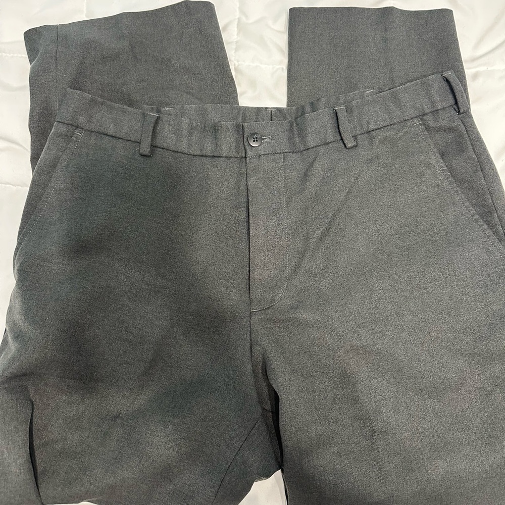 Mens van heusen gray dress pants size 34/29